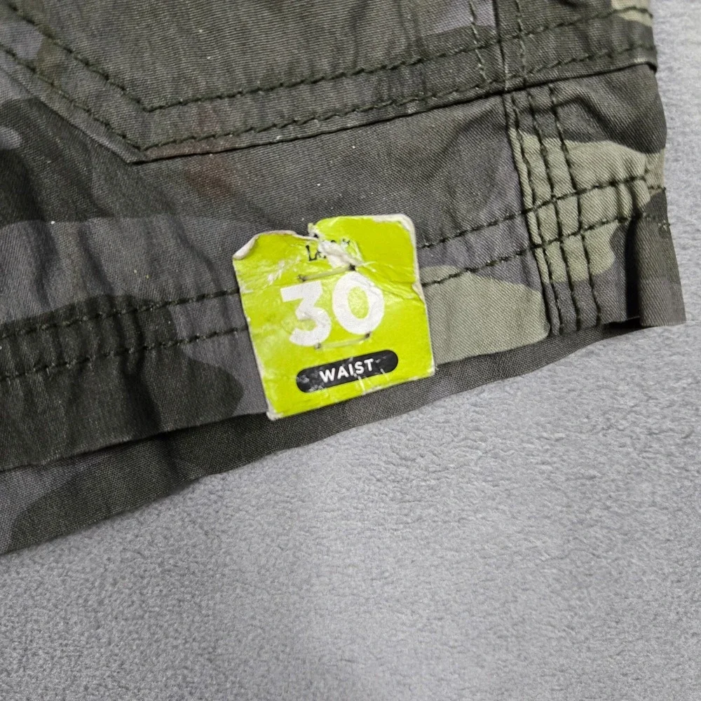 Lee Cargo Shorts Mens 30 Camo Extreme Motion Stretch Outdoor‎ NEW